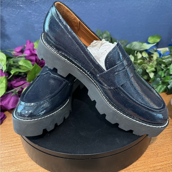NIB Franco Sarto Navy Loafers Size 9 - Picture 3 of 10